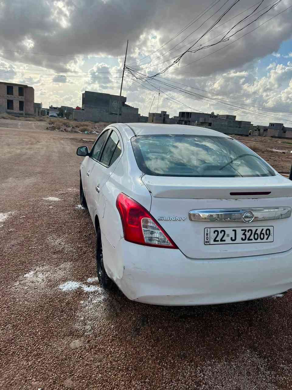 ليسان سني 2013 هندي بليته الزركه رقم اربيل بس عربي سنويه 2030 هزه جديده تحويل أو وكاله بيه قطعه وحده صبغ جاملغ خلفي باقي السياره بيها اماكن بارد وبعض الشخوط كير مكينه كله تمام تبريد مجمده سياره جاهزه من كلشي كير المرغوب السعر 72وبيه مجال العنوان الانبار الرمادي 
***********
ترهم امراوس
