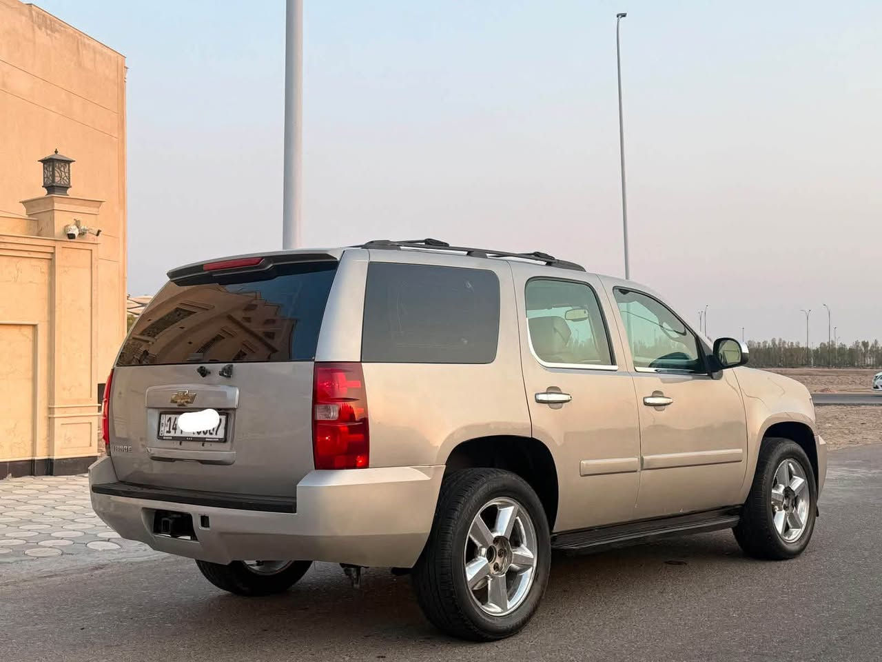 السلام عليكم
تاهو موديل 2007 رقم بصره تحويل
فول مواصفات LTZ (خليجي) شاشه كامره تحكم ستيرن كشن كهربائي. فتحة. بعد معروفه مواصفات LTZ. جاهزه السياره تبريد كير محرك حداديه تايرات

للبيع و مراوس
مكاني بصره

***********

