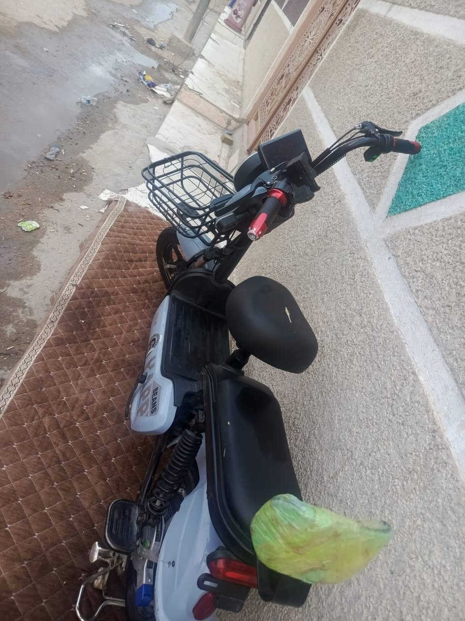 دراجة كهربائية • بدون تفاصيل