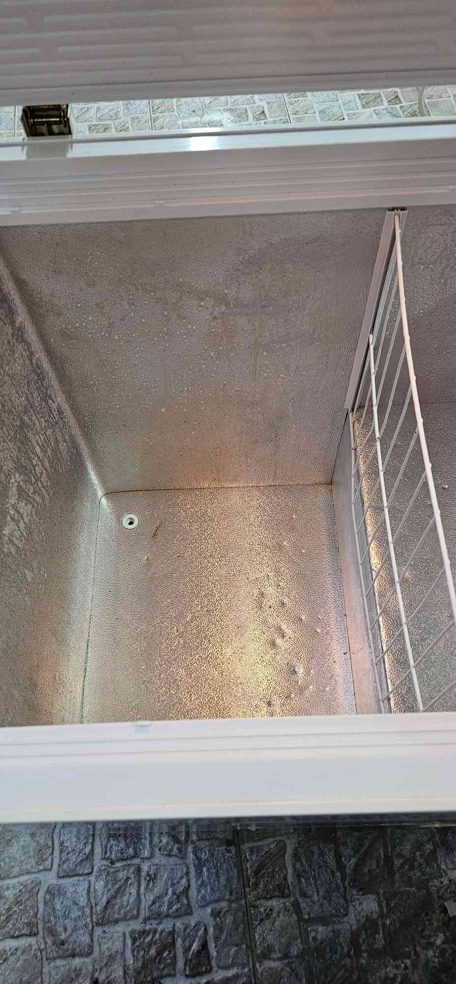 مجمبده ١٢ قدم شغال بشرط للبيع سعر ١٢٥ الف عنوان دهوك نزاركي 
ت *********** دهوك, العراق
