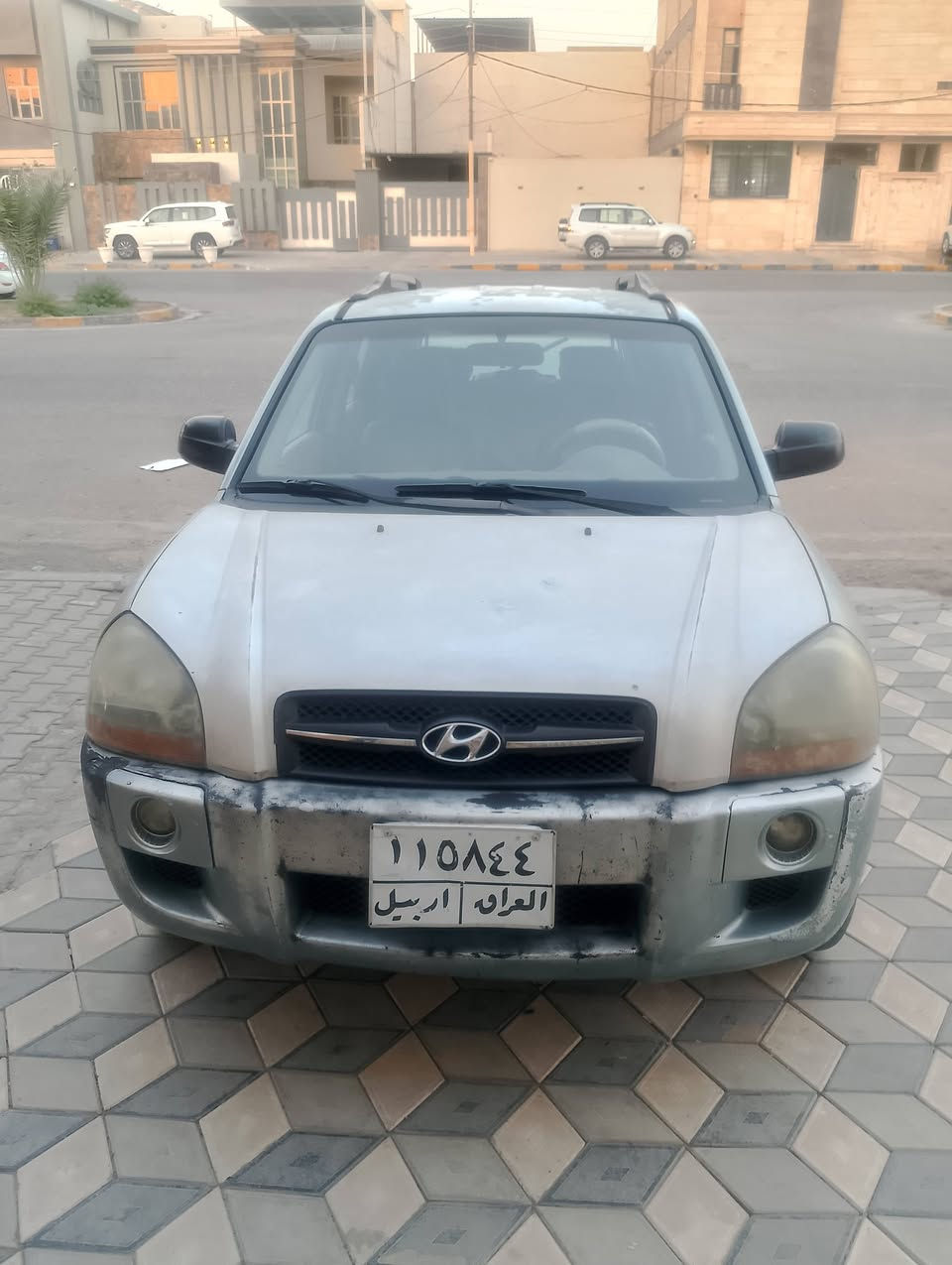 السلام عليكم 
توكسان  موديل 2008 
رقم اربيل مداور شوكت متريد 
 كير مكينه مكفولات
مكينه حجم  2000 
تبريد شغال
غرفة نظيفة
السعر 82$ وبي مجال 
 الاستفسار 
***********
