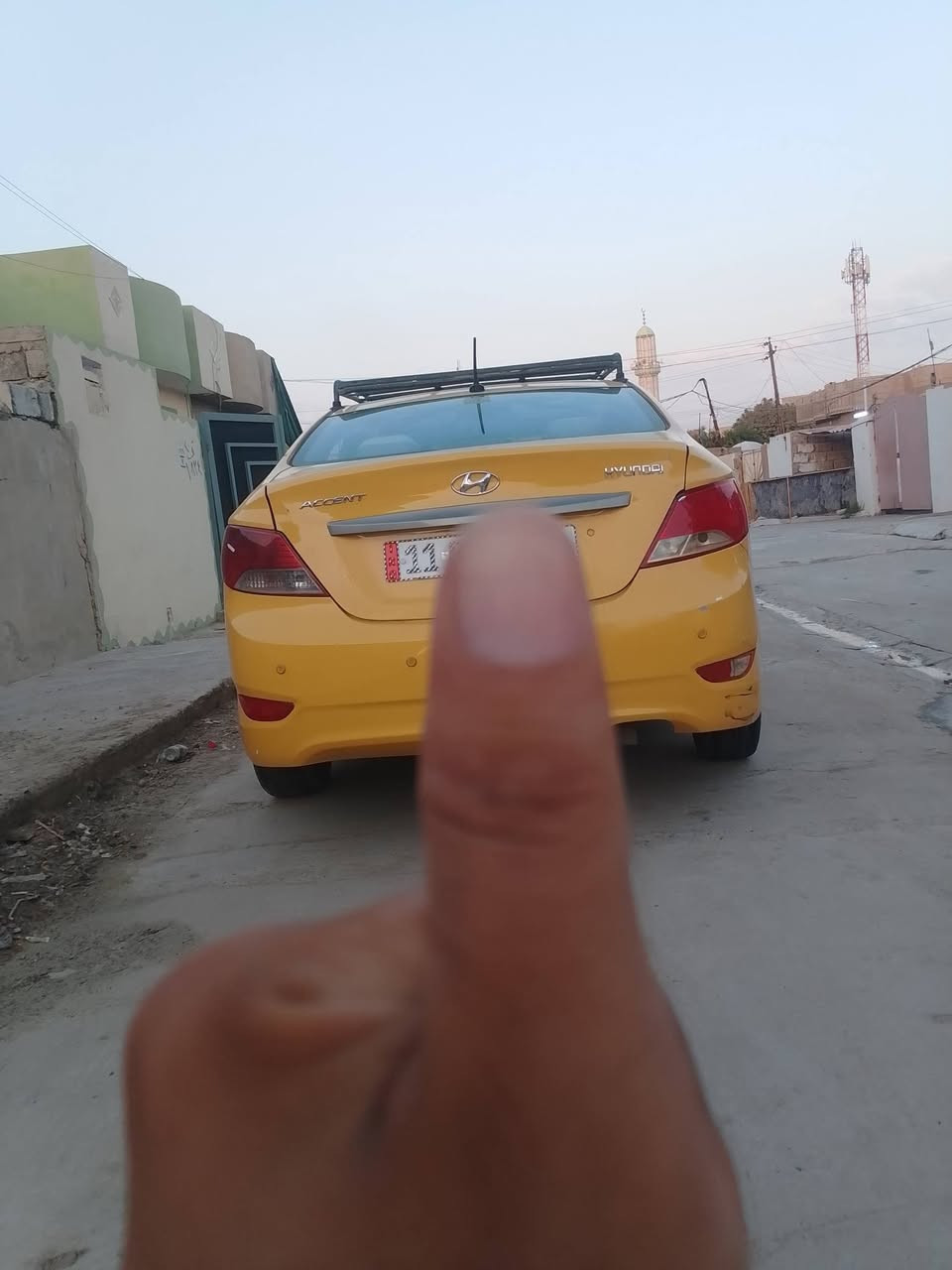 بسم الله الرحمن الرحيم
اكسنت 2015 وارد امريكي ب اسمي 
رقم بغداد مصطره انكليزي 
هيئة غرامات 0 
كير AT شرط 
محرك GDY شرط 
تبريد شغال ثلج 
طخم تايرات 
صدر  خير من الله 
بيها قطعتين مبدلات باب وچاملق 
للبيع فقط بدون معارض أو اقصاط 
السعر 73وبيها وبيها مجال 
للاستفسار واتساب أو اتصال 
***********

