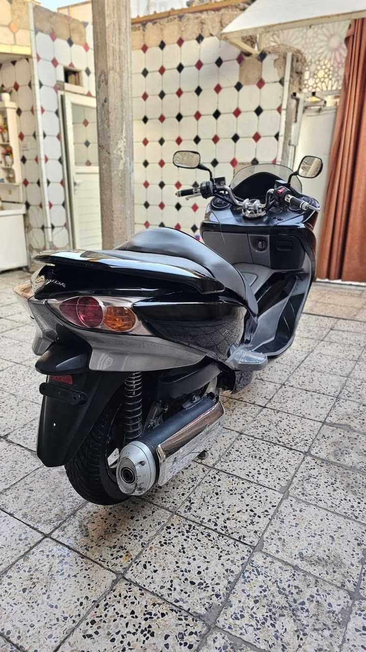 يا الله 
فورزه 10-s7
دراجه لونين 
داخل رصاصي 
لايتات كرستال
لايتات زنون  
المسافه 39الف الاستفسار 
***********مكاني البياع حي الشهداء 
وتساب أجوب فقط
