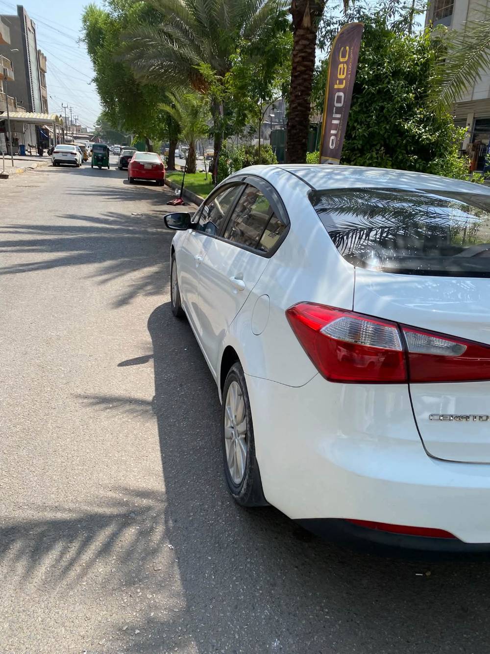 سيراتو • ٢٠١٤ • شاشة وكاميرا