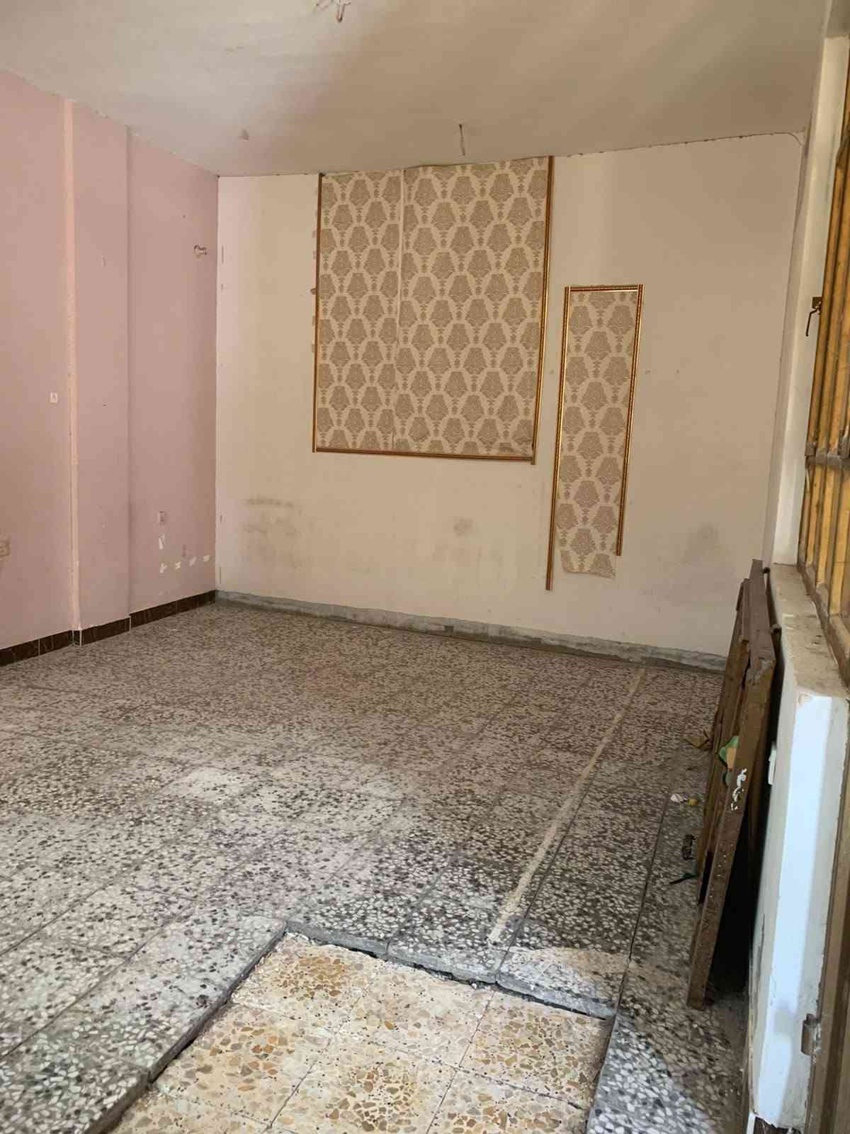 يا الله سلام عليكم بيت البيع مساحة ٢٠٠ وجه ٢٠ ونزال ١٠ طابوق كونكريت بحي لامامين كربلاء سند ٢٥ قرار محكمه سعر خاص رقمي وبي واتساب ***********
