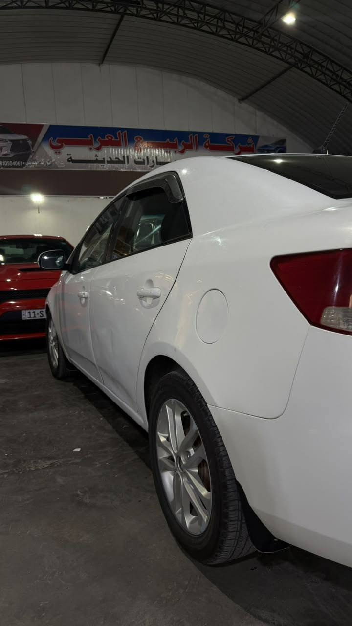 السلام عليكم
سيارة سيراتو ٢٠١١ رقم اربيل .. بيها قطعتين ... السعر ٧٣ ..وبيها مجال 
للاستفسار ***********
