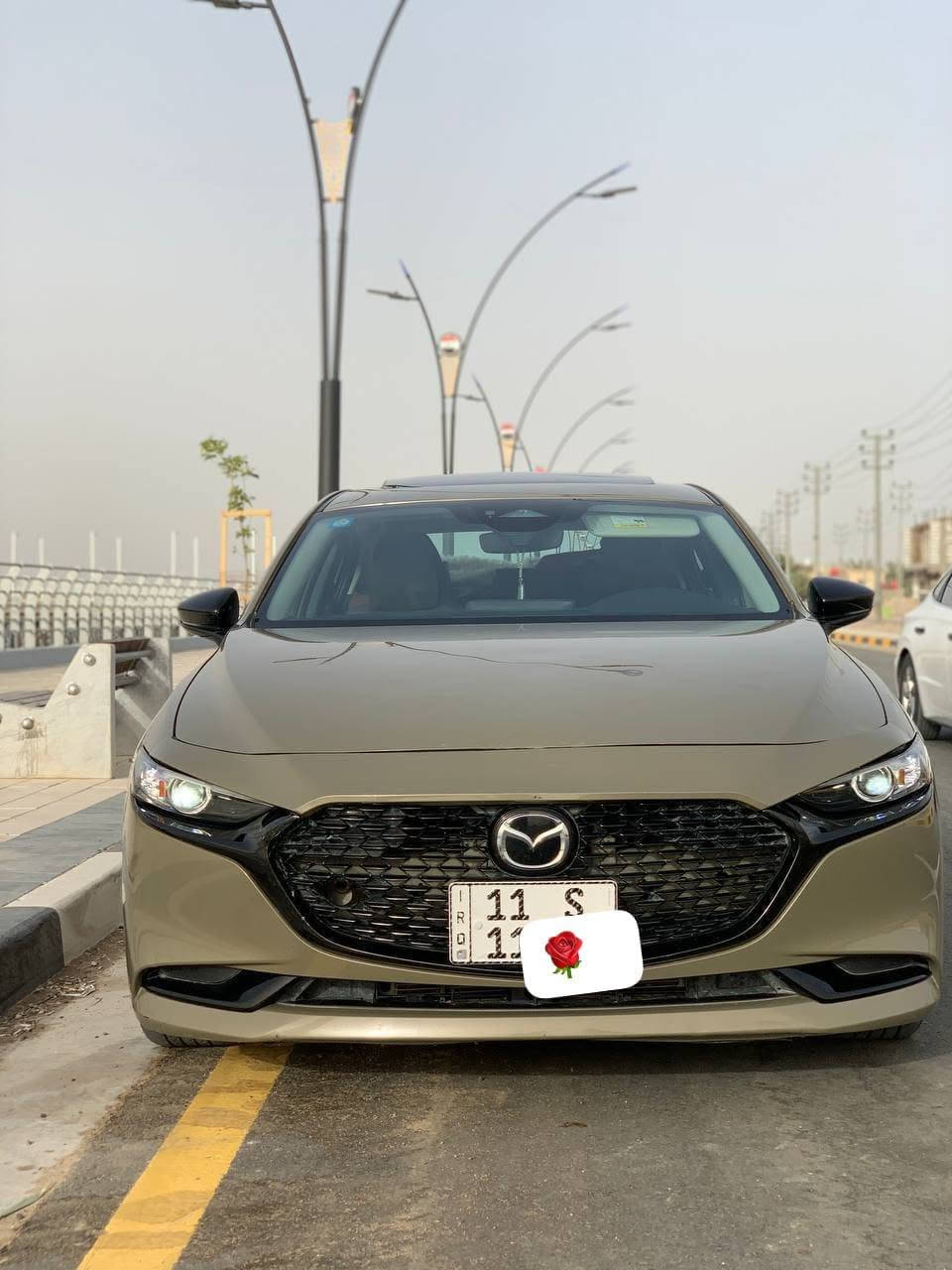 السلام عليكم للبيع مازده 3
2024ياباني اصل 4سلندر
 2500توربو 🛫
وارد امريكي كفاله عامه ما عدا
 بارد بصيط رقم بغداد بسمي
 تحويل ثاني يوم 
السياره فول ماصفات للأخير
معرفه مواصفاتها 
ماشيه ٦٥الف عله ايدي فقط
السعر ١٤٥
مكاني بصره 
***********
علماً مكلف بلنشر
