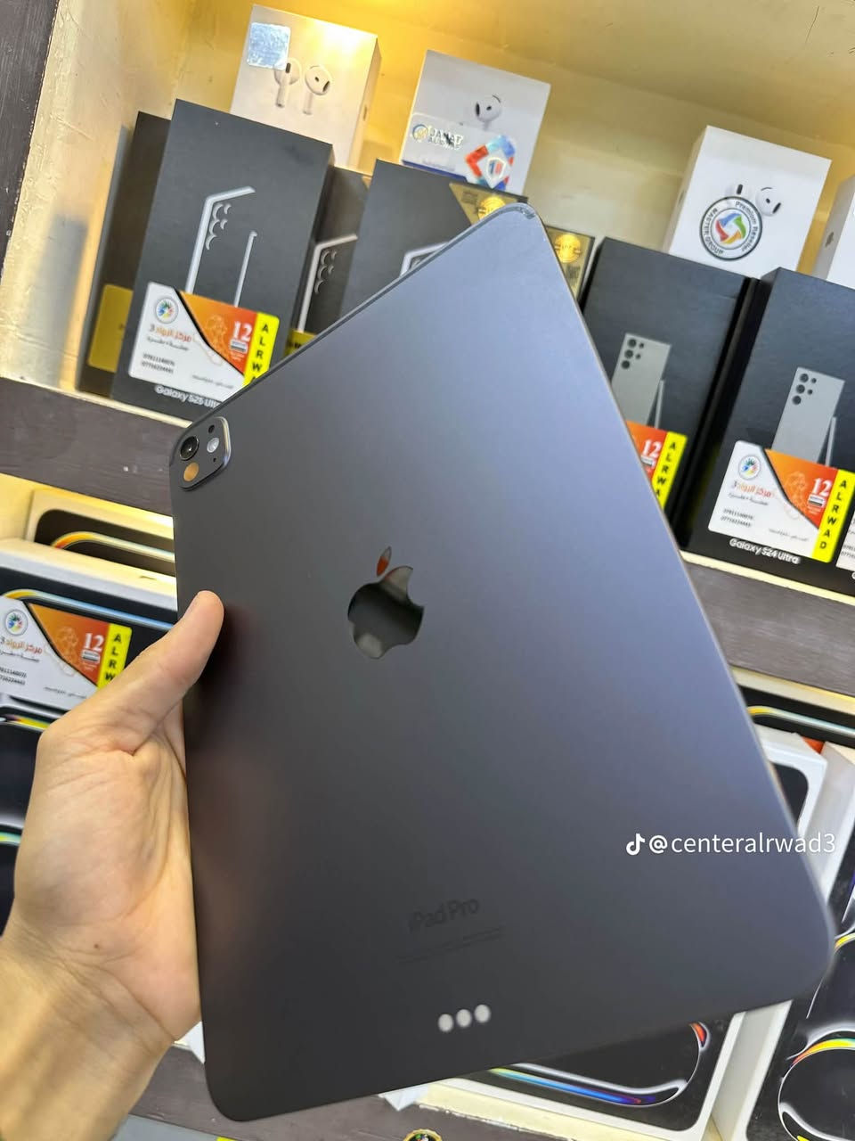 ‏iPad Pro ‏١١ بوصة (M4) 
ذاكره256 
بطاريه 92
ملحقات كامله 
سعر مليون و 100 مجال حك الجيه
مكان كربلاء تواصل فقط (***********) تصال
