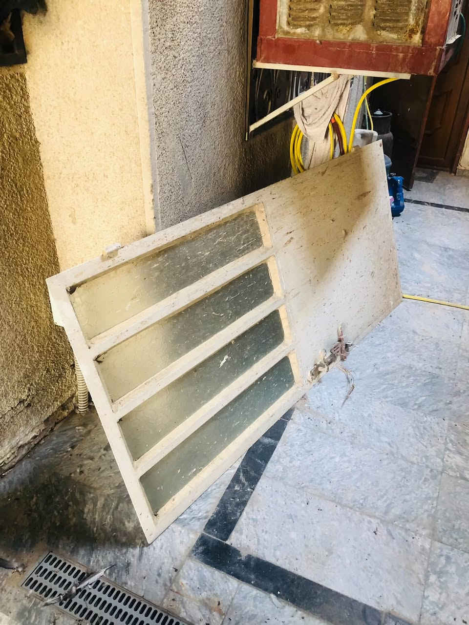 باب حديد جرجوبه كيلون يدات 125الف مترفي مترين
مغسله مع صونده مع صوندات حاربارد مع خلاط40الف 
جهاز رياضي خواصر 80الف 
رصافه ***********
