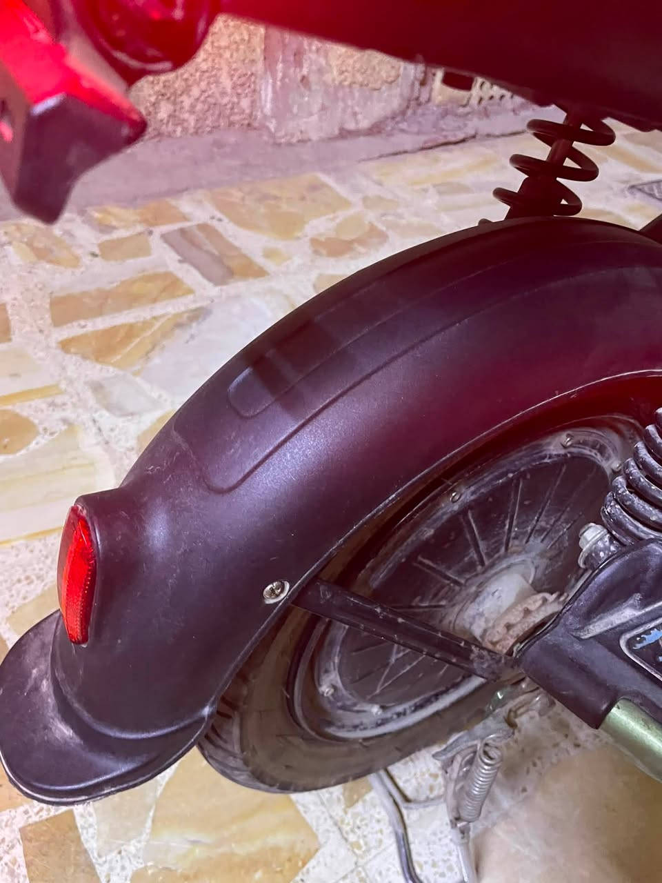 دراجه للبيع🚩
حجم 14🚩
من شركه(اي بايك)🛵
4بطاريات من شركه ونلي
العقل ابلادي مامفتوح🗽
اشاير يمين يسار💡
لايت عالي🔦
التاير جوبلس🛞
دبلات صغيره
لون زيتوني 
العطل (التاير الخلفي خالع ول البريك فقط)
الاستفسار***********
بغداد📍📍
واتساب فقط

