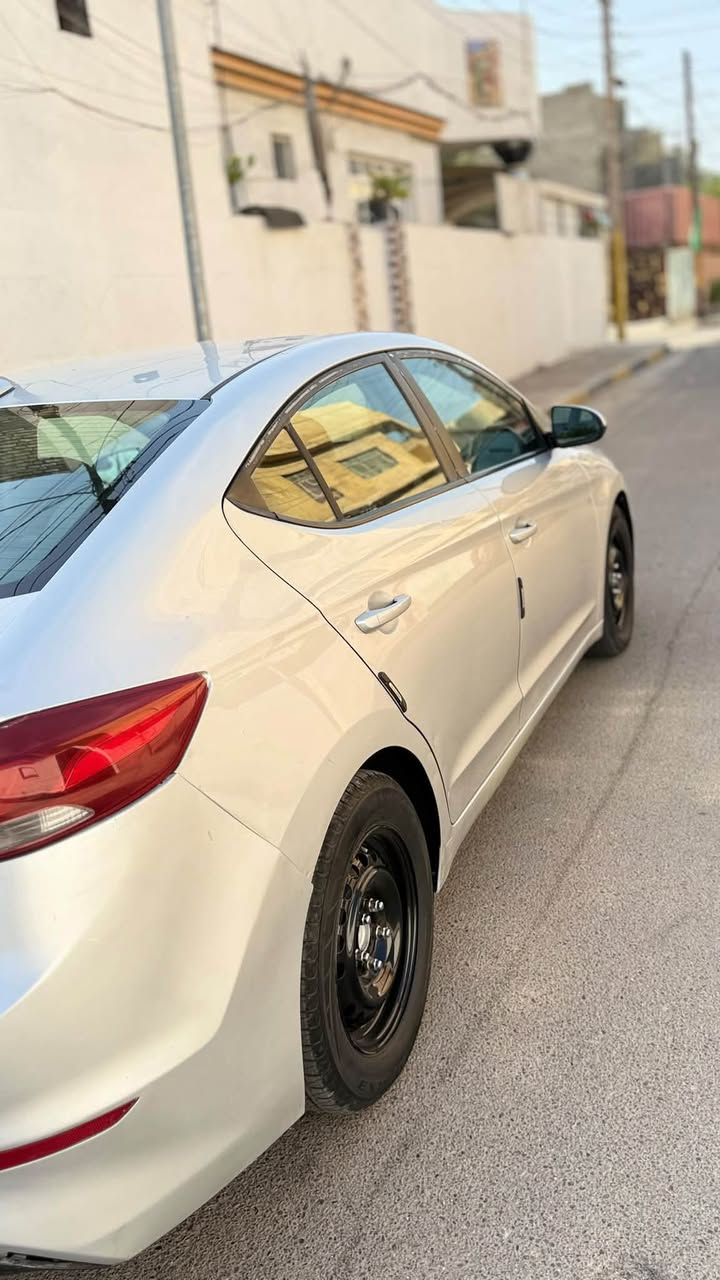 النترا امريكي ٢٠١٧ مكينة ٢٠٠٠
رقم بغداد سنوية ل٢٠٢٨ باسمي تحويل مباشر
بدون تبديل تفاصيل موضحة بالسونار قمارة حالوب شي بسيط
بابين اليمين مرشوشات كلير اثر طخة بدون حادث
تبريد شغال مكينة خير من الله السيارة جاهزة 
السعر ١٠٥ وبيها مجال 
بغداد الثعالبة

***********
