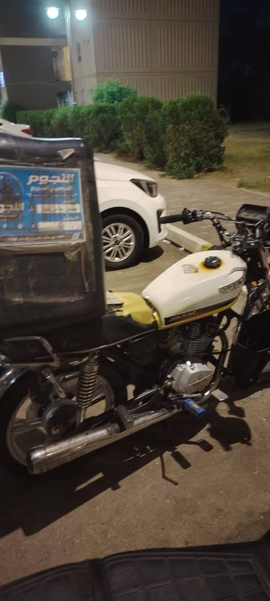 سلام عليكم ايراني للبيع مرقم موديل 22 بس عوزه ترتيب سعر 1500 وبيها مجال للاستفسار لاتصال بلرقم:*********** مكان بغداد بسمايه 
ملاحضه مكلف بلنشر هذا رقم صاحب الدراجه لحد يدخل خاص
