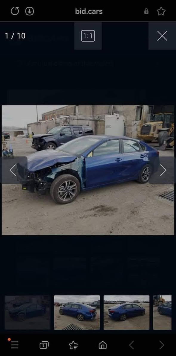 فروتي موديل ٢٠٢٢وارد أمريكي الحادث كما موضح بالصور بدون دواخل بدون لغود بدون ايرباكات شاصي كفاله كير محرك مكفولات تبريد شغال بسمي ماشيه ٦٣ميل تقريباً سعرها ب١٣٥ اتصال واتساب ***********مكاني بغداد جسر ديالى القديم
