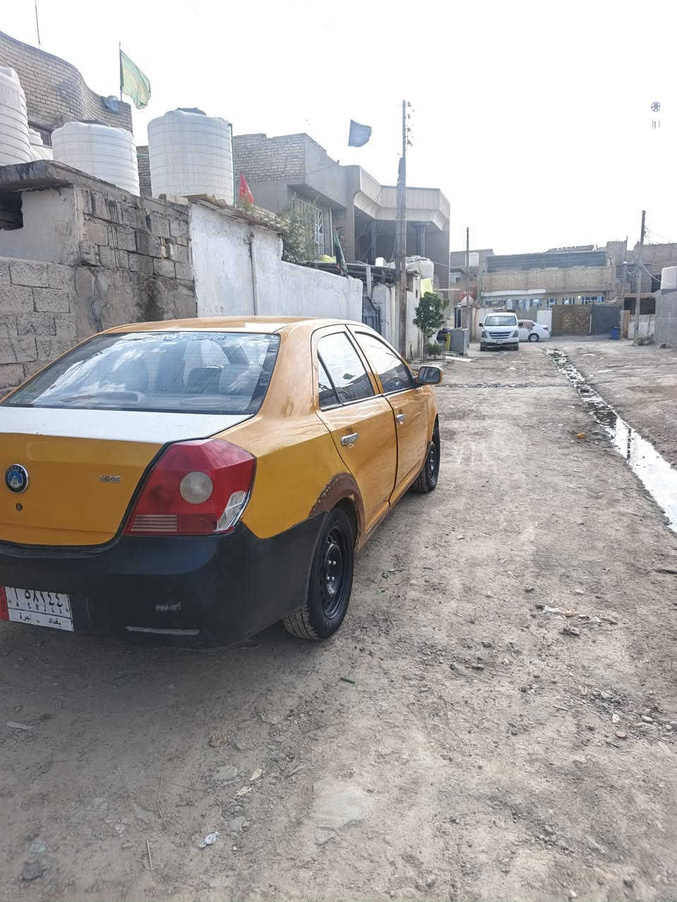 السلام عليكم جيلي أم كي للبيع الشراي ينتصل مكفوله من كير مكينه حداديه راعيه يريد تحويل ***********السعر 30هيه غرامات صفر
