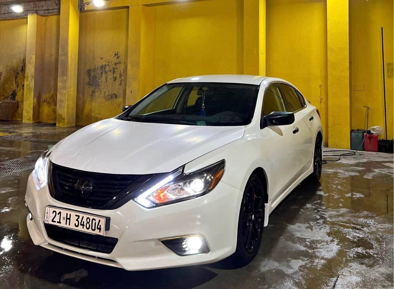 Altima SR midnight 2018 
بێ بۆیاغ بێ لێدران بێ پارچە گۆڕین كلین تایتل✅
سەنەوێی تا ۲٠۳٠نوێیە و بە ناو خۆمەوەیە 
هایدرۆلیكم تازە گۆڕیوە 
كوشن جلد كوشن هیتەر 
گێڕ سوكان 
تحدید سورعە 
مواصەفاتی فول 
سعری ۱۲۹$ ✅معامەلە
*********** كالار, السليمانية
