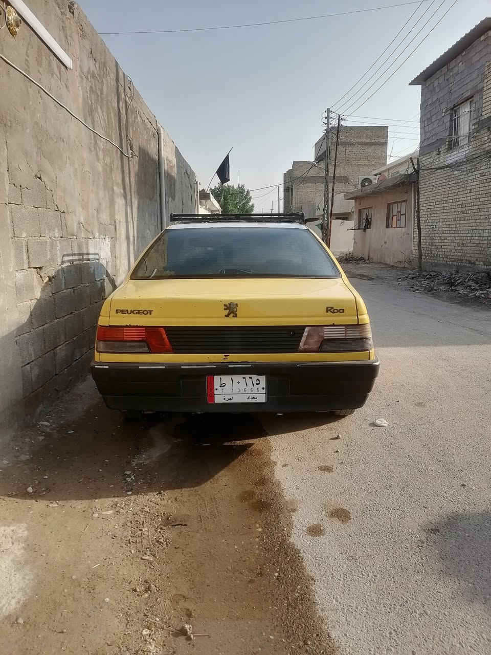 السلام عليكم بيجو روا موديل 2008 سنويه كارتونيه هيئه ما مسجله غرامات ما عليها السياره بلاديه مكينه تبخر تبريد شغال بيها خياسات المكان بغداد بوب الشام السعر15 ورقة وبيها مجال هيئه تنزل من السعر رقم الهاتف ***********
