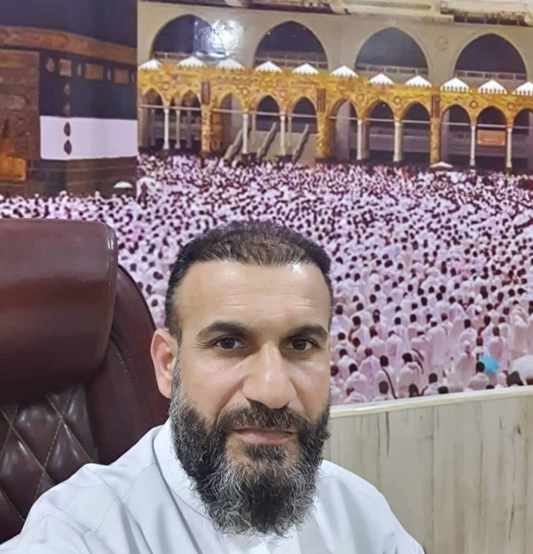 أيها الكرام أعلنت عن فندقنا في هذه السفرة ٨/١٩ بدون طعام لمن يحب ٤٥٠$شوف قرب الحرم والحمدلله. 
وعلى الأرقام ***********و***********
