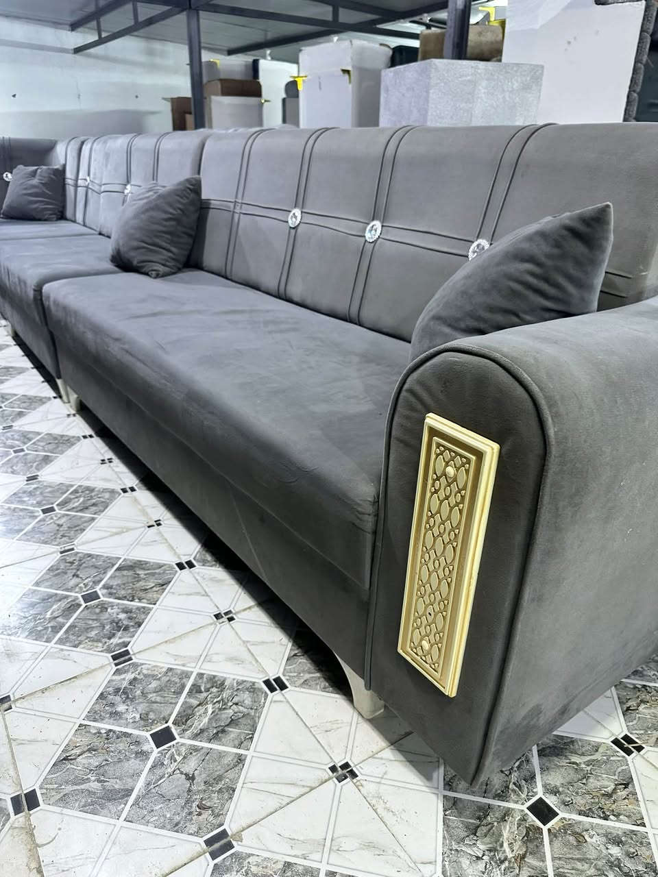 ديوان • رصاصي • ١٥نفر