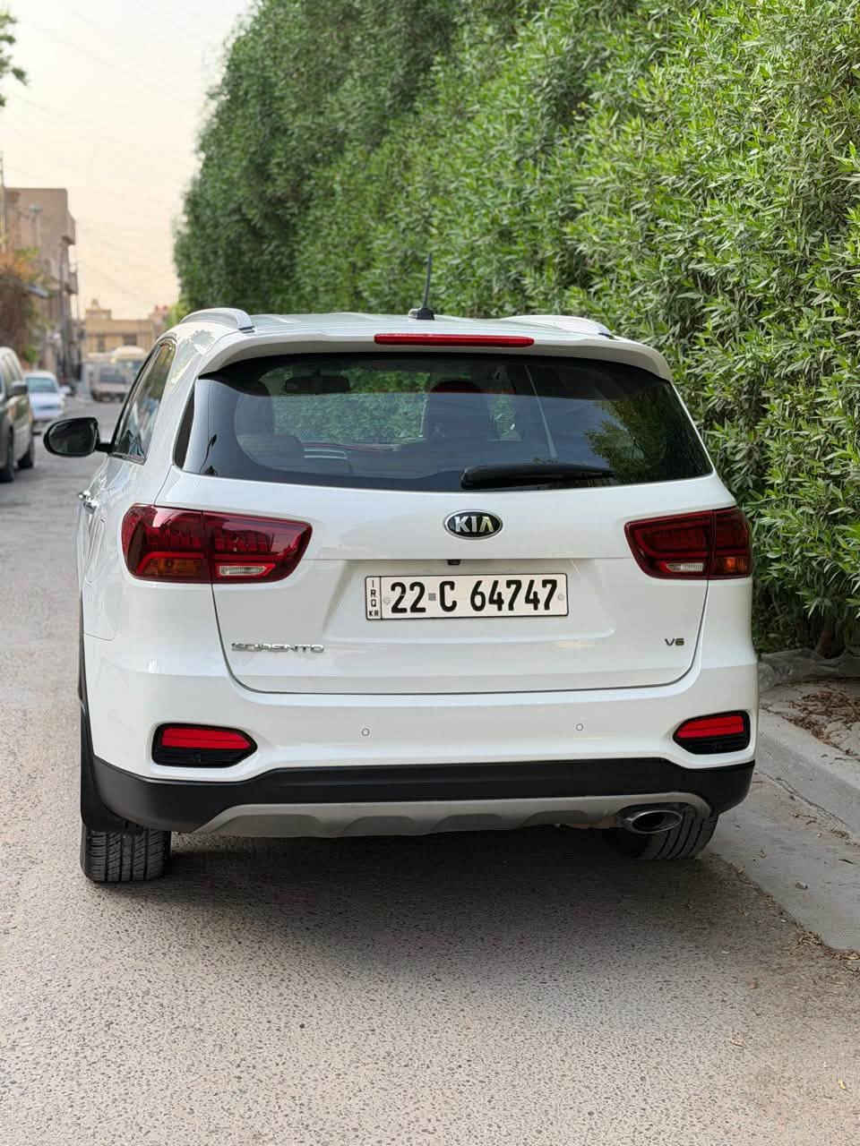 يا الله
السلام عليكم من رخصة الادمن سورنتو 2020 خليجي 
السعر 208 
السيارة كفالة من عدة بارد شي قليل تحويل مباشر السيارة فول مواصفات 
مكينة گير كفالة  6 سلندر 
ماشية  75
مكان السيارة بغداد حي اور  
رقمي ***********
