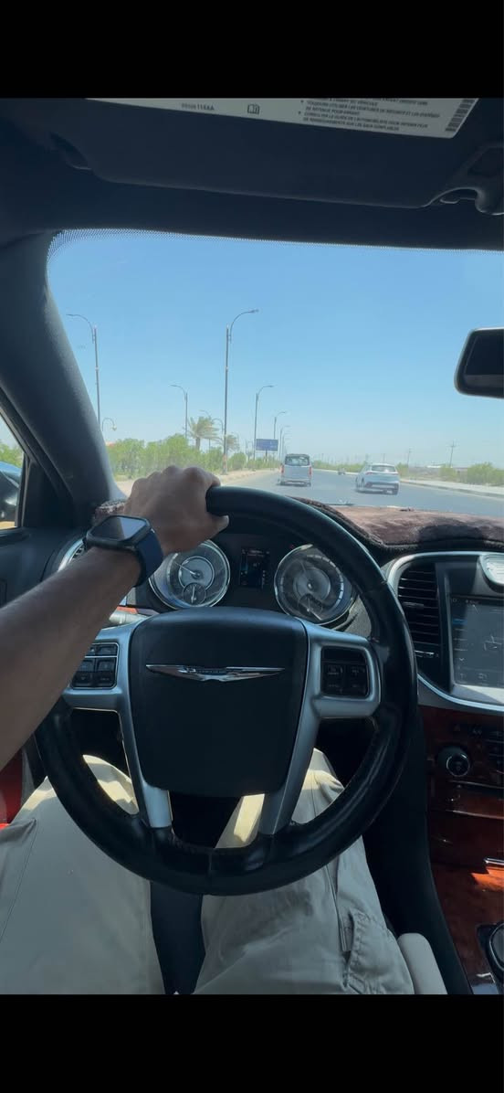 اوباما 2013 وارد امريكي محدثة 2020 بيها جاملغ وبنيد وقطع مقسمات ماشية 200k حدادة جديدة تخم بلكات جديد السيارة جاهزة مابيها اي نقص بيع او مراوس العنوان البصرة *********** البصرة, العراق
