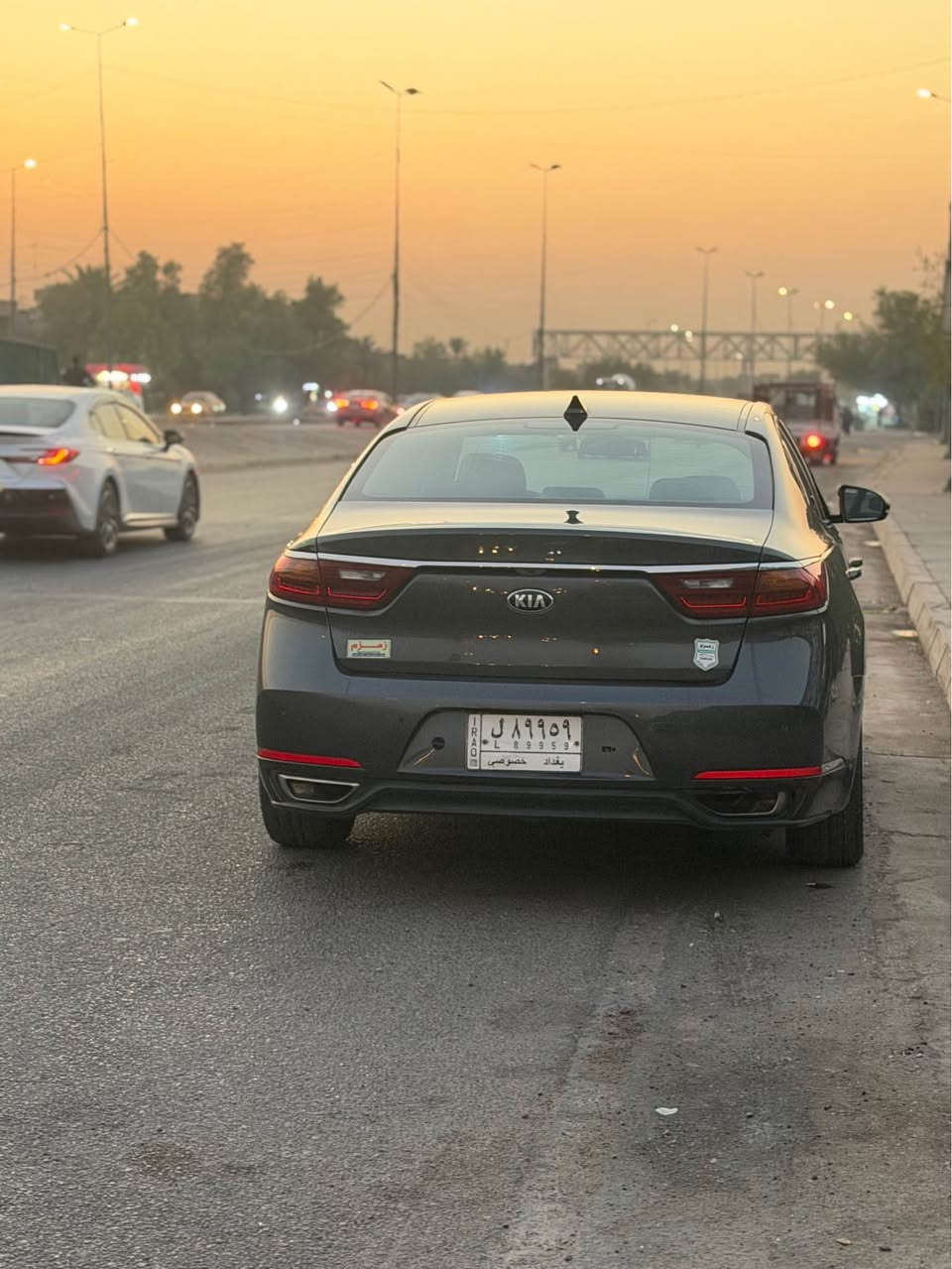 السلام عليكم كيا كادينزا  2019
السيارة فول بستثناء البانوراما 
كراسي كهرباء,كامرة,كراسي تدفئة,بصمة,بصمة ابواب,6سلندر,مري شفط,اشاير بالمري
السيارة بيها اربع قطع صبغ حادثها مال امريكا جاملغ خلفي وباب خلفي بدون دواخل 
السيارة بااسمي تحويلك ثاني يوم مكاني بغداد البياع 
السعر 153$ وبيها مجال جداً بسيط 
للاستفسار:*********** بغداد, العراق
