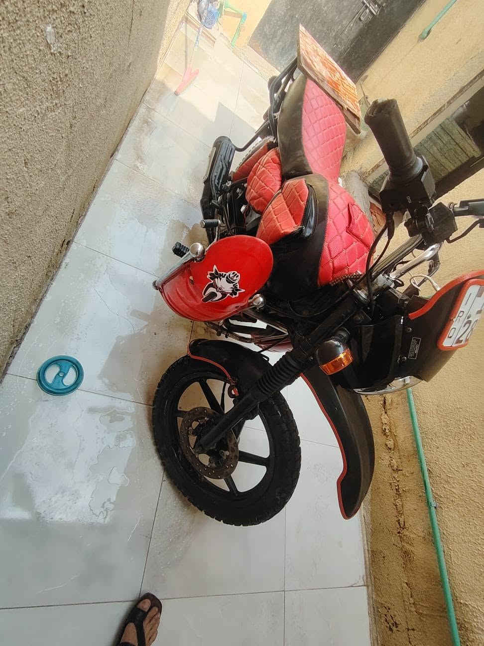 بوكسر 22للبيت الدراجه نضيفه رقم انكليزي وسنويه باسمي لل30 الدراجه بيهه صوت جواكيج يعني فيلسه وبيهه خيط تبخير سعر مليون و550وبيهه مجال مكاني جزيره فيروزيه *********** شط العرب, البصرة
