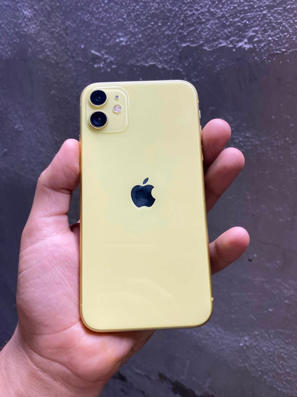 للبيع
ايفون 11كامرتين مامفتوح بلادي كله 

جهاز لون ليموني 🍋 مميز 

كدامك ناشر صوره الحاسبه بدون اي مشكله 

ذاكره 128 بطاريه 67بشرط بدون صرف شحن 

بشرط ابد مايصرف شحن الجهاز 

كامرات دمعه جهاز مايعبر هوه وتر يعني مامفتوح 

حيل نضيف شاصي كله جديد بدون اي شخط 

تلفون حيل حيل نضيف صوت سماعات السيمكارت

كامرات كله كله بشرط وشرط حاسبه هم جهاز حيل حلو مال بيت ونضيف 

والسعر 250الف وبي مجال 

العنوان كركوك 

***********
