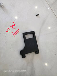 ديكورات محلات تجارية للبيع مستعمل نظيف جدا  ( تعلاقات ، شوكات، رفوف وس...