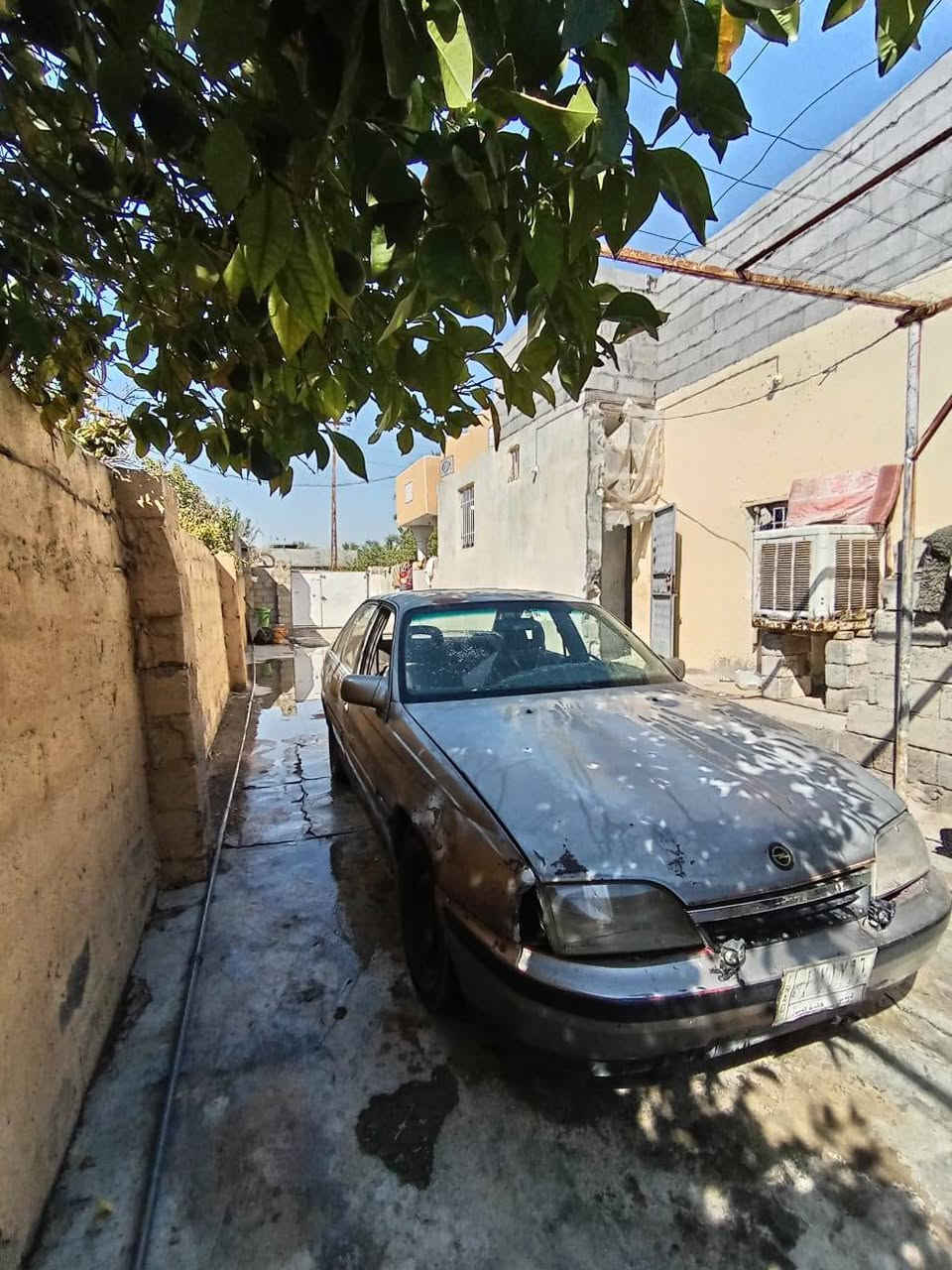 السلام عليكم للبيع اوبل اوميكه سياره نضيف محرك و كير مكفولات لايتات سكنات شغاله رقم ديالئ  السعر 20وبيها مجال /العنوان ديالئ دلي عباس لل تصال /***********
/***********

