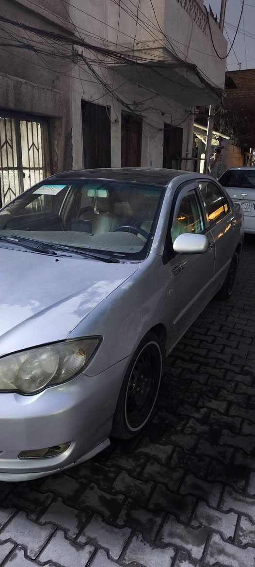 byd f3 2013
مكفوله گير ومحرك 
تخم تايرات 
كهربائيات شغاله
شاشه عرض
طخه بالباب الخلفي ومعمره 
نضيفه رقم بغداد خصوصي
***********

نص مكتوب في الصور:
- n_6rx