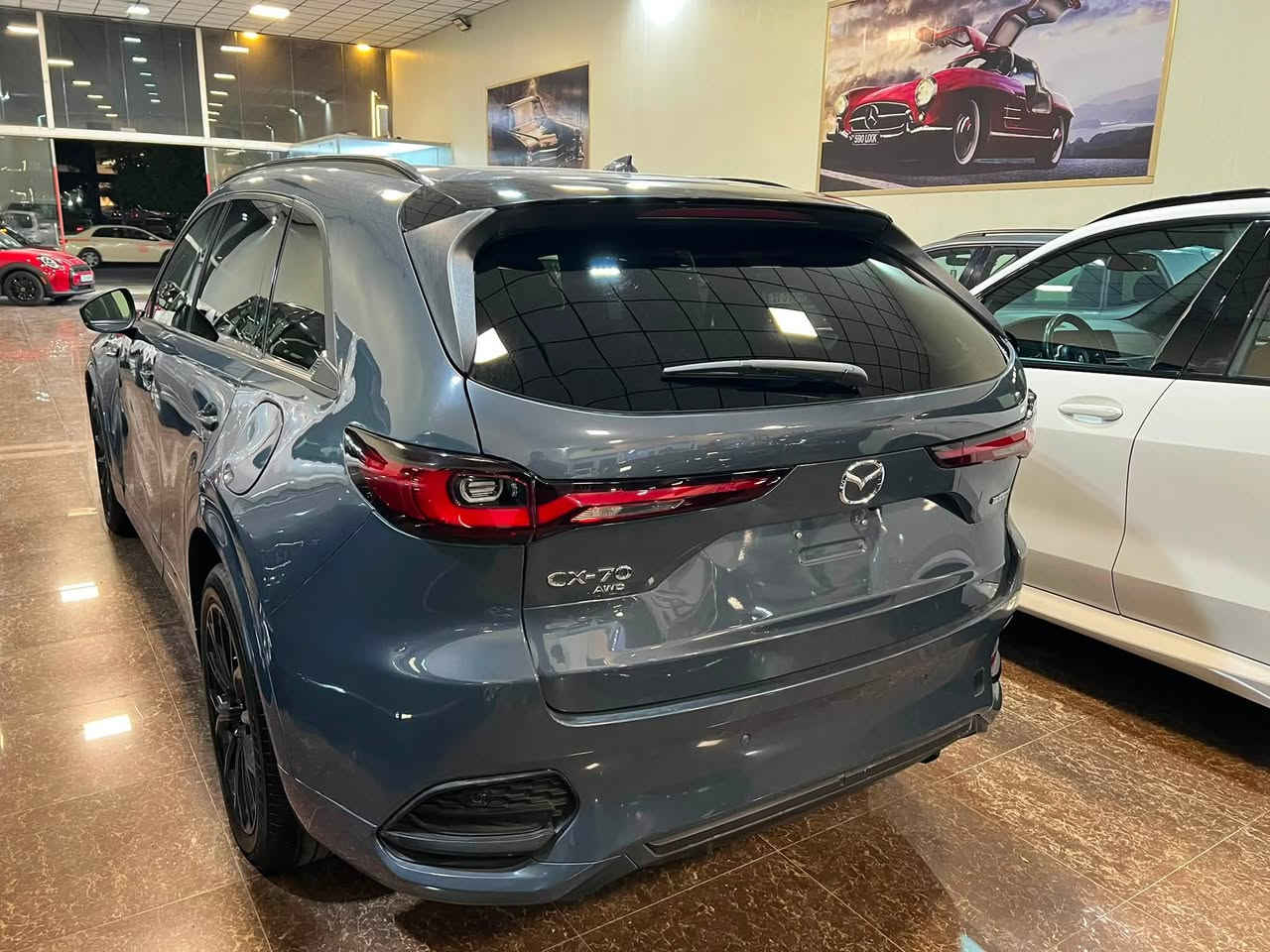 ⁨ MAZDA CX-70

موديل: 2025
وارد: امريكي
رؤيشتن: 15,000كم
نرخ: 18,000$
مؤبايل📞: ***********
***********
ناونيشان:هةولير _معرض هاشم للسيارات 
شةقامي ١٠٠م بةرامبةر دائيرةي گمرگ سيارات

‏HASHM_FOR_CARS___هاشم للسيارات 

موديل: 2025
وارد: امريكي
ماشي: 15,000كم
السعر: 18,000$
تلفون📞: ***********
***********
العنوان:اربيل _معرض هاشم للسيارات 
شارع ١٠٠م مقابل دائرة كمرك سيارات 

‏HASHM_FOR_CARS___هاشم للسيارات⁩

