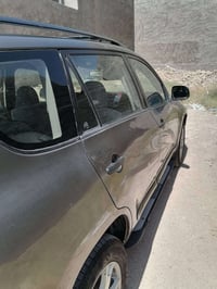 للبيع فقط، راف فور ٢٠٠٩ رقم بغداد باسمي ٤ سلندر، ماشية ١٦٠ الف محركها ...