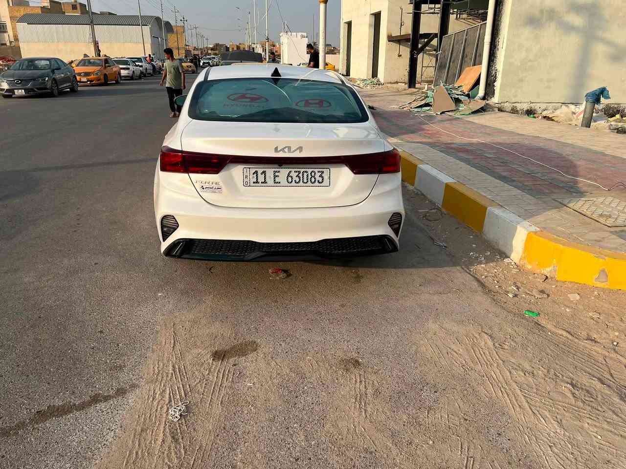 كيا فورتي ٢٠٢٣ حره باسمي رقم بغداد مكفوله من التبديل بيهه فقط رصعات بالبنيد بدون ايرباك تبريد خلفي شحن لاسلكي  السعر ١٦٠ وبيها مجال
***********
