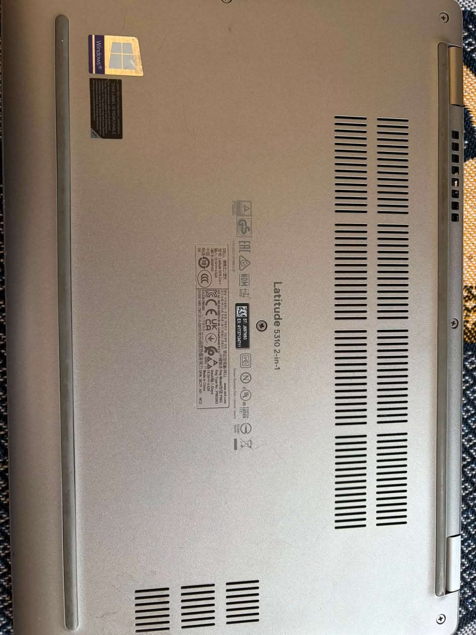 Dell Latitude 

 • المعالج: Intel Core i5-10310U (الجيل العاشر) — 4 أنوية، حتى 4.4GHz، كاش 6MB
 • الرام: 8GB DDR4
 • التخزين: 256GB SSD (M.2 NVMe)
 • الشاشة: 13.3 إنش Full HD (1920×1080) لمس، قابلة للطي 2-in-1
 • كرت الشاشة: Intel UHD Graphics 620 (مدمج)
 • نظام التشغيل: Windows 10 Pro (حسب الملصق الموجود على الجهاز)
 • الوزن: تقريباً 1.32 كغم
 • المنافذ: USB 3.2 Type-A، USB-C (Thunderbolt اختياري)، قارئ بصمة (fingerprint) في بعض النسخ

للاستفسار على الرقم ***********
واتساب
