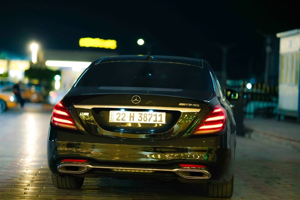 السلام عليكم ورحمة الله💕
🚘 للبيع | Mercedes-Benz S500 2018

مرسيدس S500 موديل 2018  
🔹 رقم أربيل  
🔹 لون أسود 🖤  
🔹 باب طويل Long  
🔹 سقف بانوراما كامل على طول السقف 🌌  
🔹 ثلاث فصوص  
🔹 بصمتين  
🔹 إضاءة ترحيبية ✨  
🔹 جكات  
🔹 مواصفات فخمة وتجهيز مميز

سيارة فخمة ومرتبة، ومواصفاتها تميزها عن باقي الـS-Class.  
الفحص خير دليل، والجاد يتفضل.
للتواصل ***********
