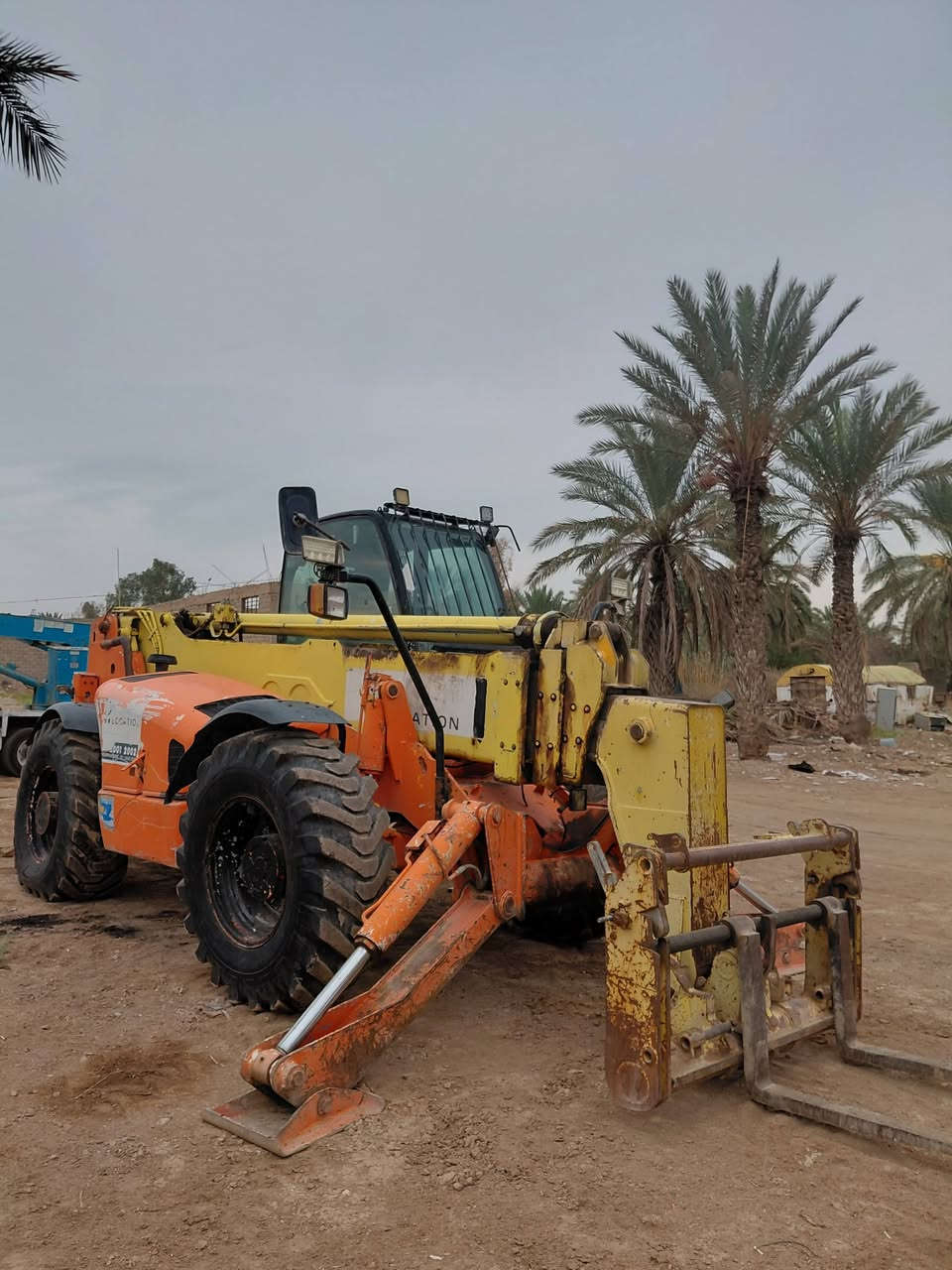 سلام عليكم  جيسبي شوكيه
البيع وياهه كيلت شفل  3سلايت  بس بيهه تخيره بل كير شويه حتمال صوج لفياش تايراتهه نضيفه ،،***********
مكاني بغداد لشراي يتصل وبي خير ويدلل
