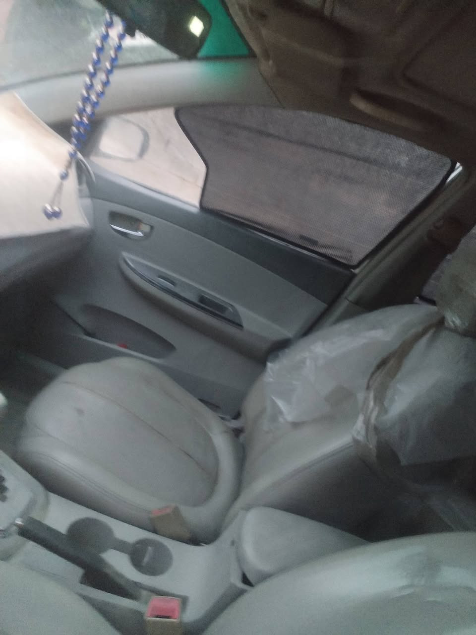 بي واي دي G3 • رقم بغداد • فتحة سقف