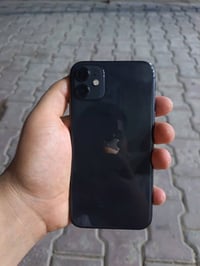 ايفون 11 • ١٢٨ • مقفل