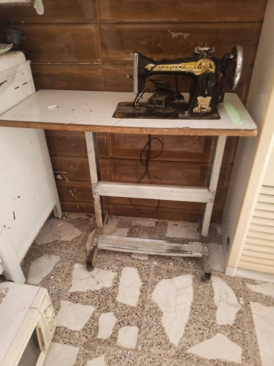 للبيع اغراض بيت نضيفات جدا مكاني حي الجهاد للاستفسار ع خاص
