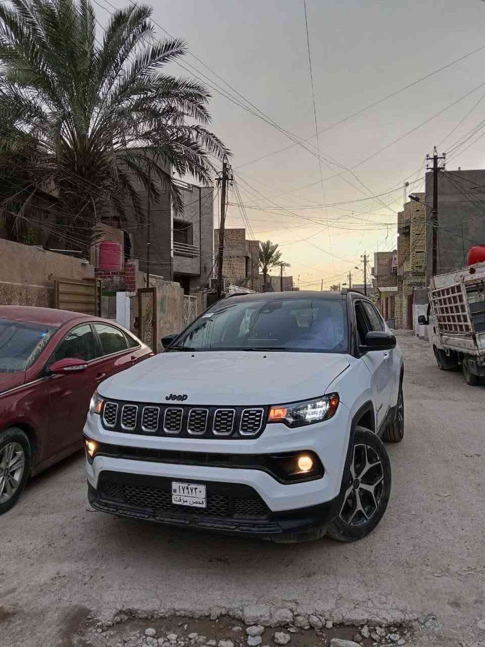 جيب كومباس ٢٠٢٤ دفع رباعي 2024
وارد أمريكي  حادث بجم ٣ قطع 
توكلر 
 | دفع رباعي
🔹 المواصفات:
• موديل 2024
• محرك 2000 تيربو
• كير أوتوماتيك 9 سرعات
• دفع رباعي 4x4
• فئة Latitude
• ⁠رادار امامي وجانبي
• تبريد فول  ❄️
• تدفئة  للستيرين وللكشن قطعتين 🔥
• كرسي السائق كهربائي
   •  ثلاث انضمه للقيادة
   •  مقاعد جلد
• تشغيل بصمة
• شاشة اكبر حجم Uconnect
• Apple CarPlay + Android Auto
• كاميرا خلفية
• مثبت سرعة
رقم السيارة بغداد السيارة بأسمي
📍 الموقع: بغداد
📏 السيارة ماشية  12 الف
 📞السعر 125
***********
