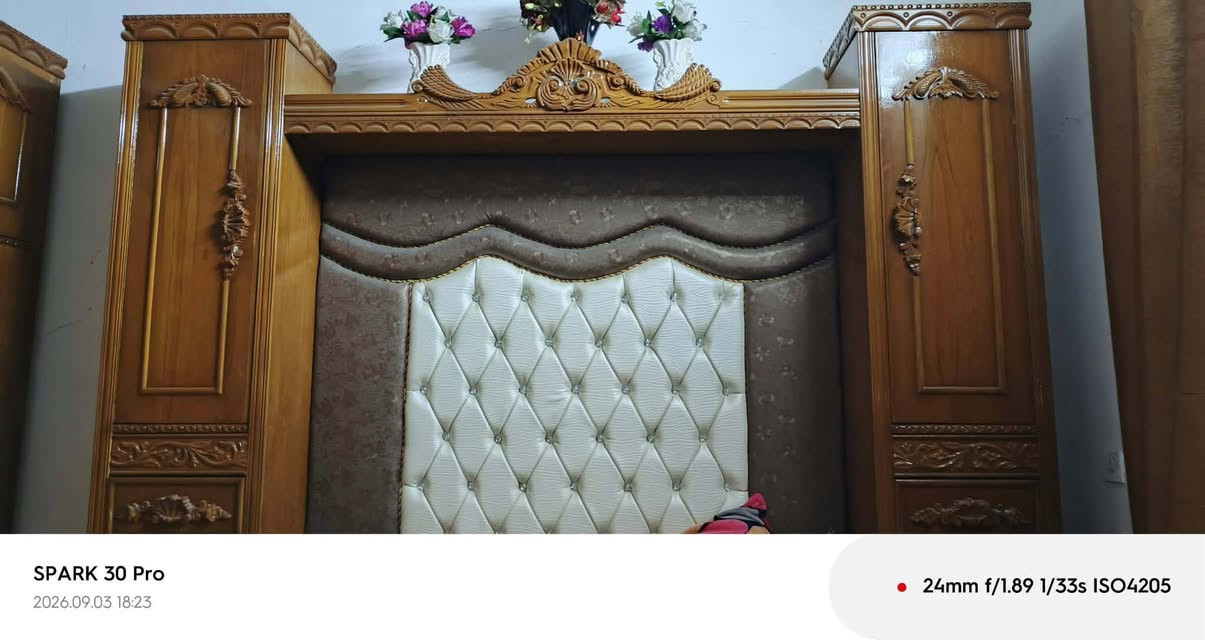 السلام عليكم غرفه للبيع 
مفصلها علا ايدي جديده 
قبل ٦ اشهر من فصلتها
للبيع سعرها مليون و700
فصلتها بمليونين ونص مصارلها شي 

رقمي ***********
