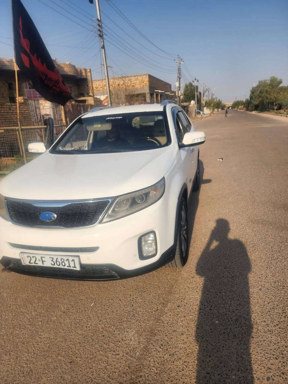 سورنتو 2014 ابيض خليجي مكفول محرك 2400 رقم أربيل انكليزي سنويه لحد 2031 اتصال *********** مكان السياره العماره
