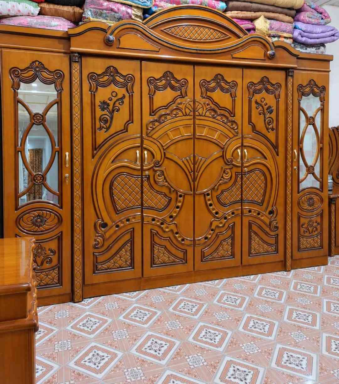 طقم غرفة نوم خشب – نجارة عراقية أصلية
طقم متكامل وبحالة جيدة جداً، خشب قوي وشغل يدوي عراقي، نقوش وتصميم كلاسيكي أنيق.
السعر 900 وبي مجال
العنوان : ناصريه سوق الشيوخ
للتواصل رصيد او واتساب (***********)
