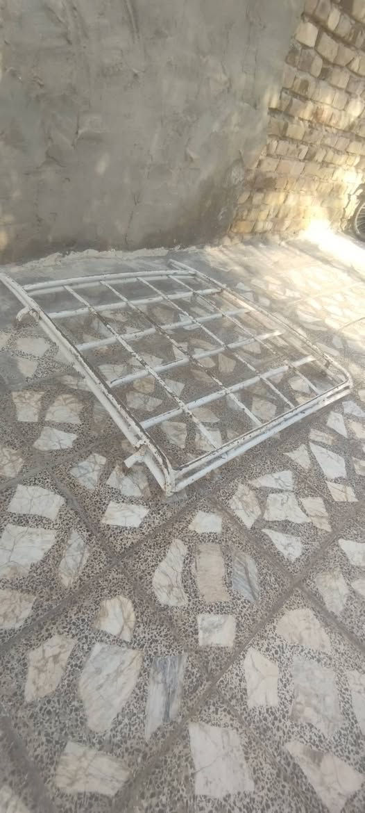 سـلام عـليـكم ✋
سـلة بـيجو بـارص الـشبح 
سعر 30 الف وبيه مجال 
مـكان نـجف / رقم ***********
