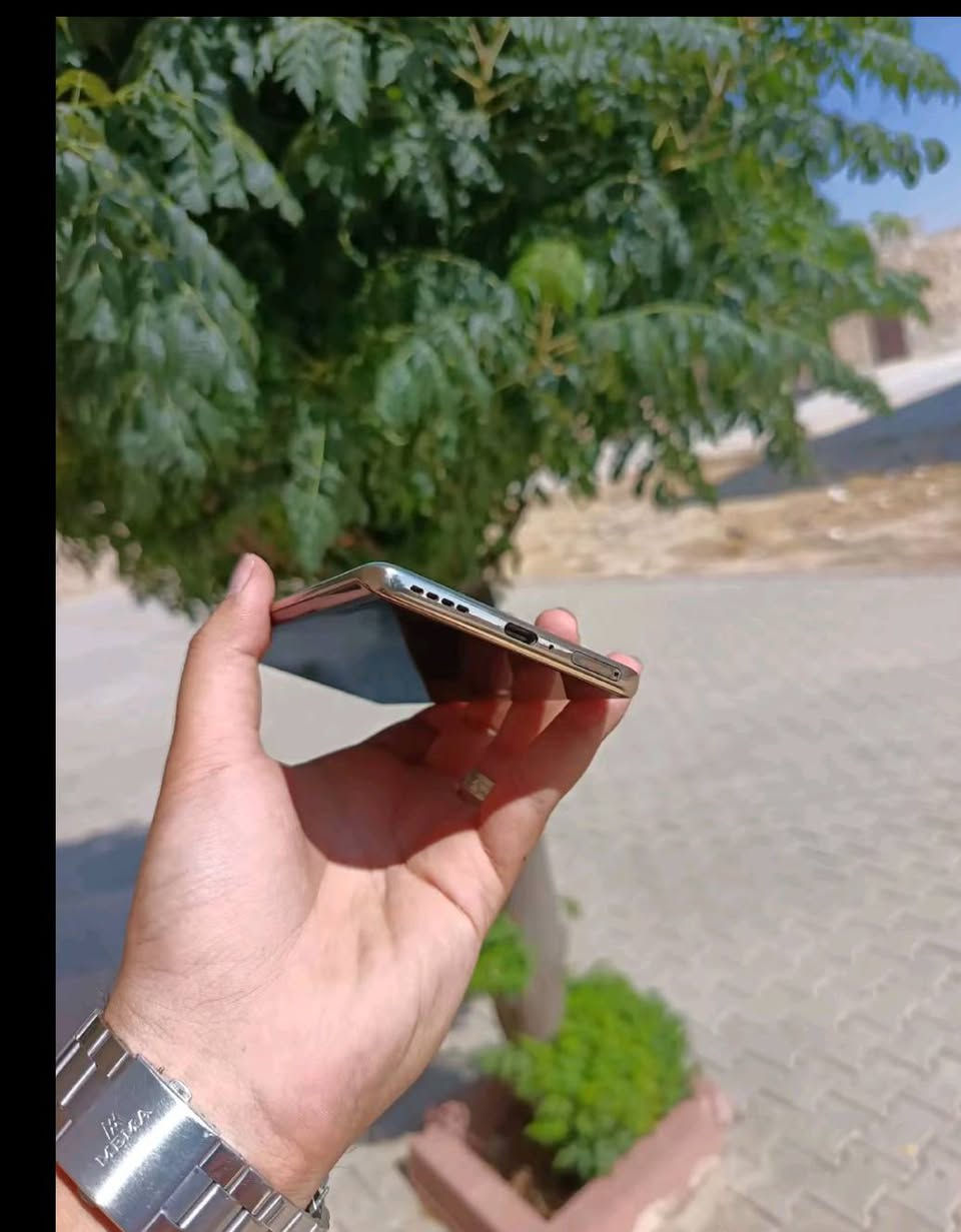 انفنكس زيرو 30برو
للبيع جديد
٢٤٠ بي مجال للشراي
سبب بيع شراء ايفون
*********** بي واتساب

نص مكتوب في الصور:
- XOS V14.5.0 هَاتْفِي اسْمُ الجِهَاز Infinix ZERO 30 الطرَاز Infinix X6731B وَحْدَة المُعَالَجَةِ المَرْكَزِيَّة Helio G99 RAM 8.00 GB+5.00 GB الكَامِيرَا الخَلْفِيَّة 108M TRIPLE Camera الكَامِيرَا الأَمَامِيَّة 50M البِطَارِيَّة 5000mAh الشَّاشَة 1080X2400 التَّخْزِين 8.00 غ.ب / ٢٥٦ غ.ب
