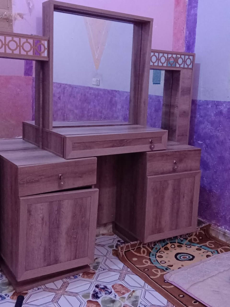 سلام عليكم
غرفة تركي سحب  للبيع السعر ٥٠٠ بيهه مجال للتواصل ***********

