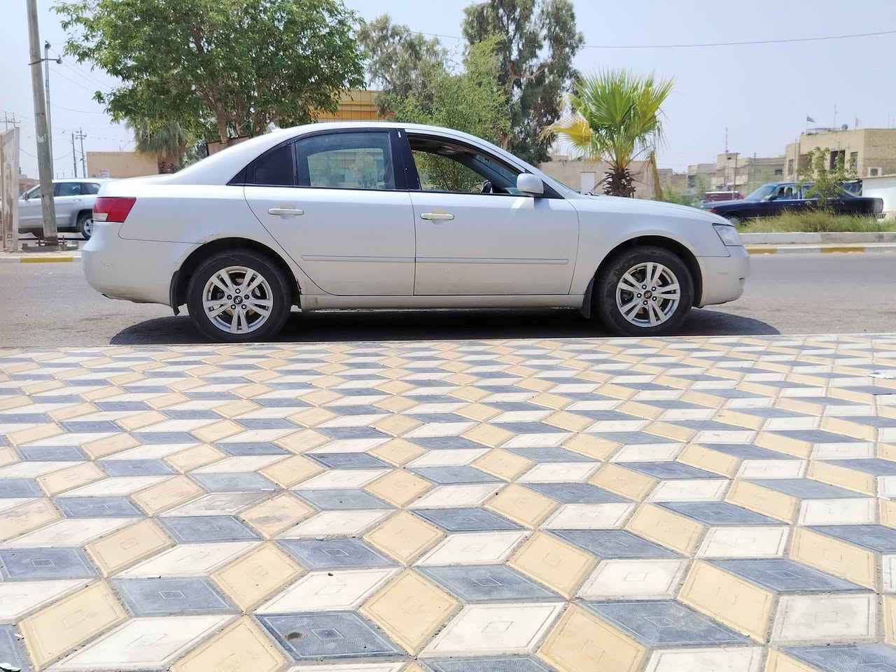 سوناتا 2008 خليجي رقم بغداد مصبوغه عام محرك 2000جديد السعر 87او بيها مجال رقم الهاتف *********** العنوان ميسان
