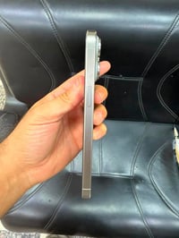 Iphone 15 pro max  256gb بطارية 87 جهاز نضافتة 95 بالمية على ايدي دبل ...