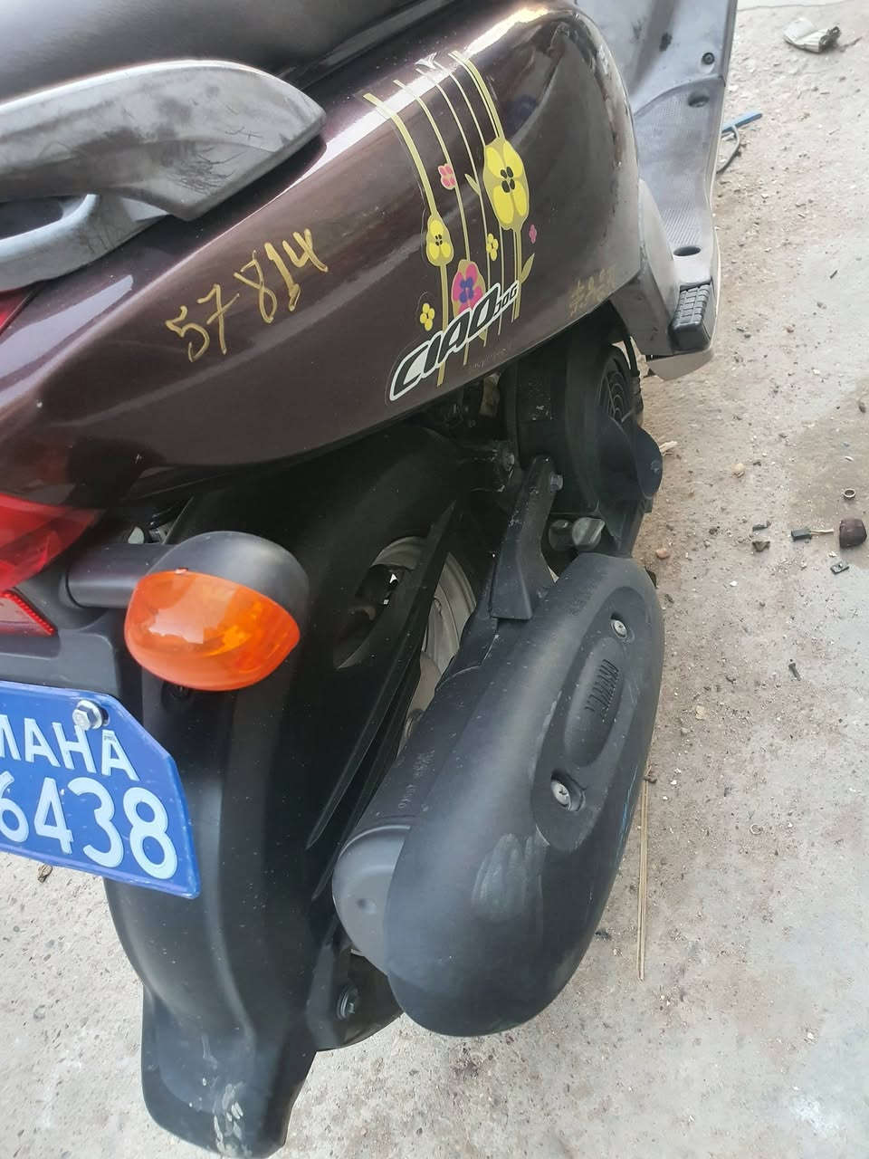 فله للبيع موديل 14 تجي جكمجه كفاله عامه
دراجه رمبه كلش جديده ولبرحه بدلت دهن امزويل لاصلي 
شراي يتصل ع رقم ***********

