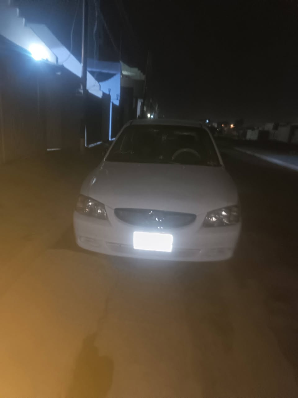 للبيع موديل 2000 جير توماتيكي محرك 16 مكان حي العسكري رقم كركوك دولي باسمي ***********
